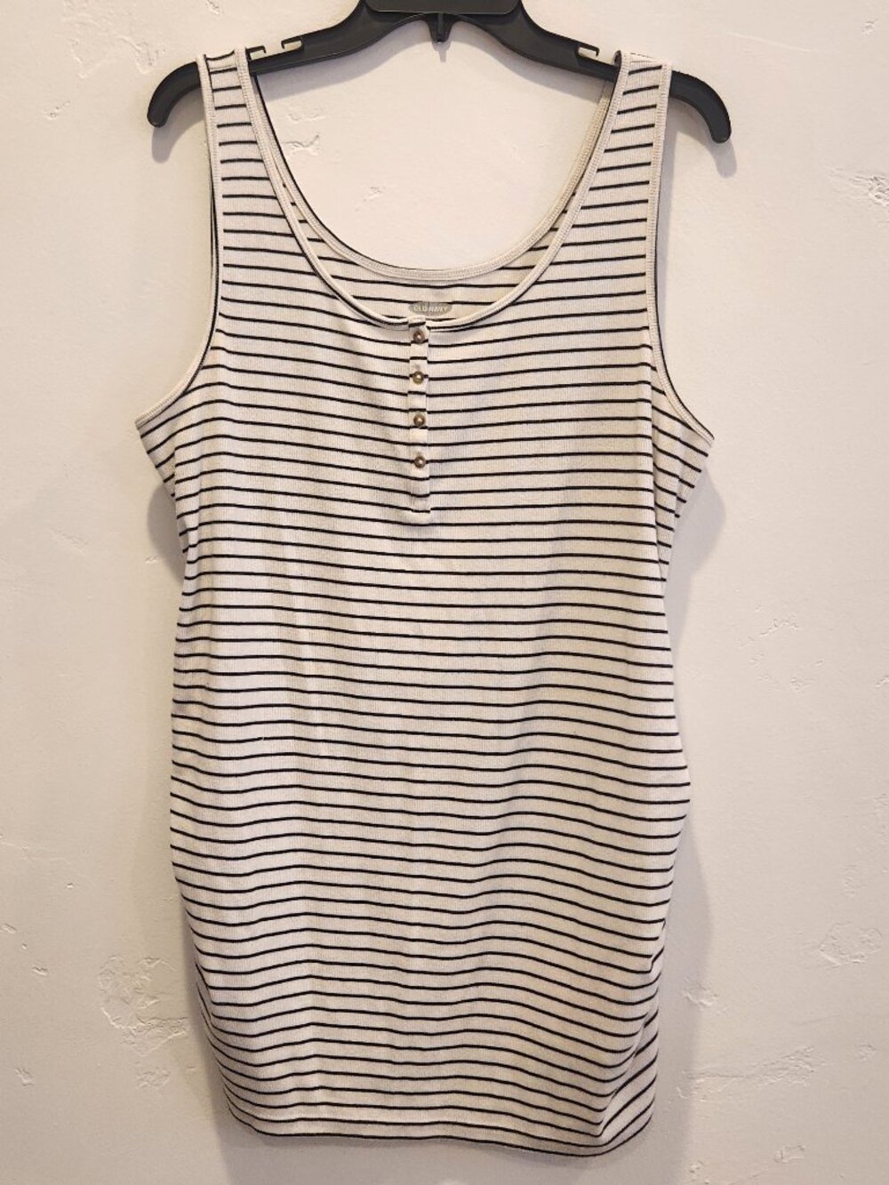 Old Navy maternity tank top, size XXL
